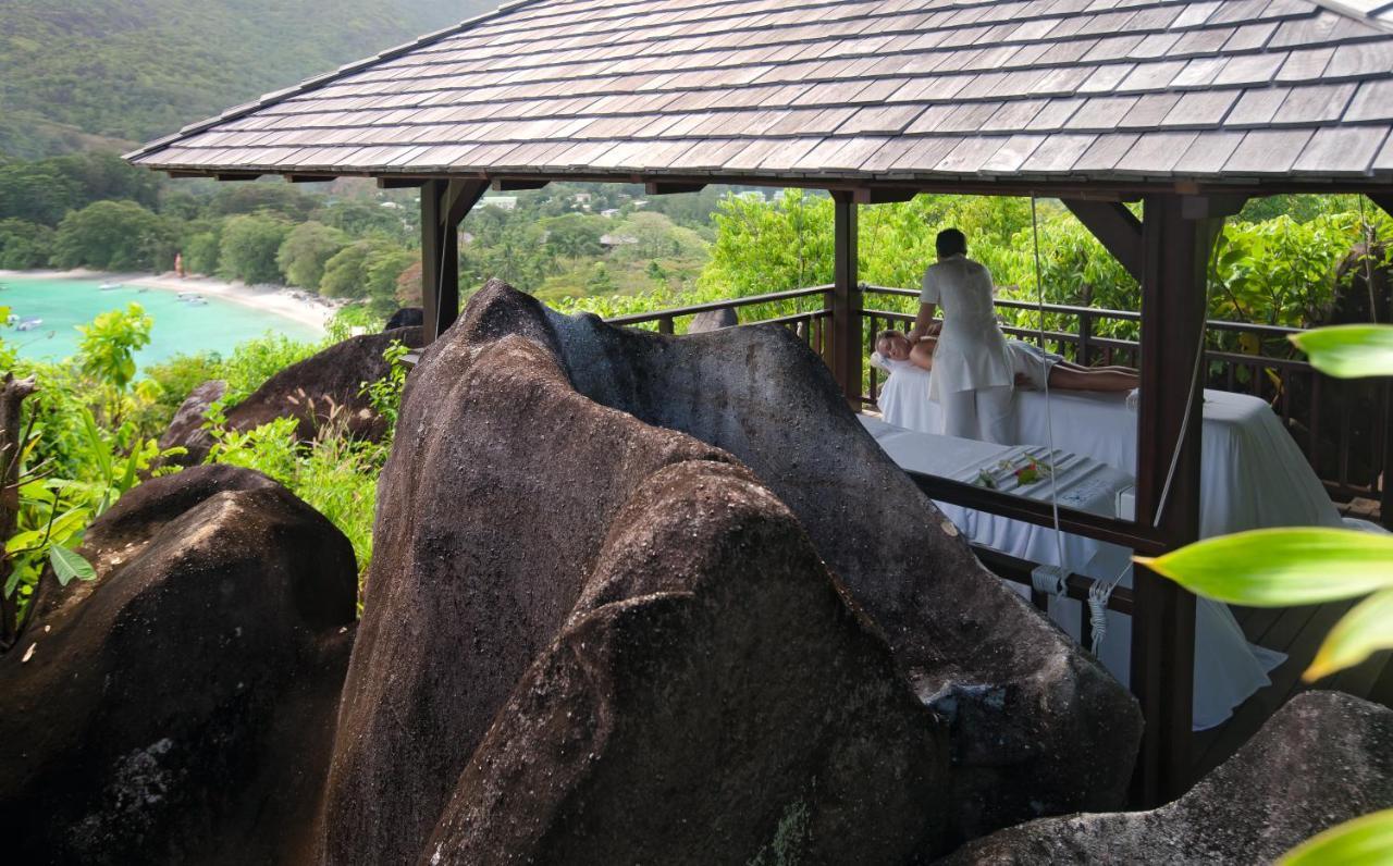 ホテル コンスタンスエペリア ポート・グロード エクステリア 写真 A distillery on the Seychelles